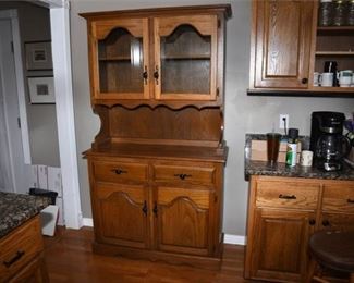 2. Kitchen Cabinet