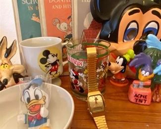022d Mickey Mouse Collectibles