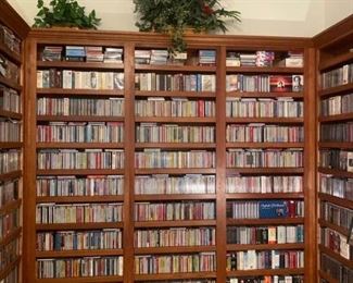 043 Thousands of Compact Discs