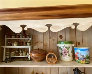 115L Painted Crocks, Wicker Decor and more