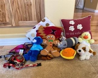 131L Dog Toys, Blankets, Leashes, and Collars