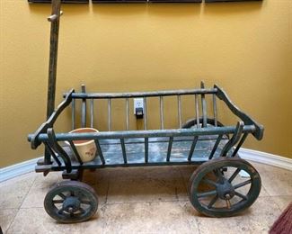 139L Antique Flower Cart