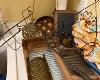 159L Vintage Kitchen Tools