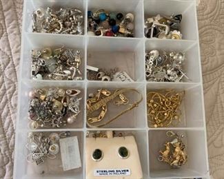 368m Large Lot of Earrings
