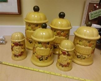 G231Ceramic Pie Pan  Apple Cookie Jar  More