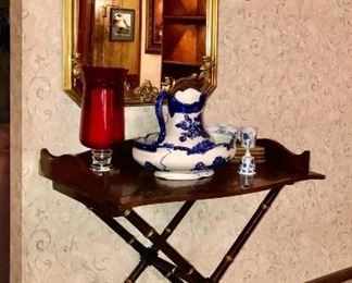 Detail pic, Vintage Butler Table. Removable top. Hitchcock style. 