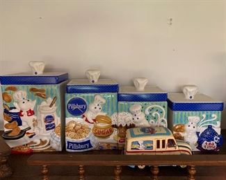 Pillsbury Doughboy cookie jar set.