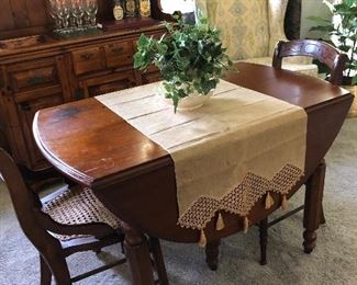 Antique drop leaf/w2 chairs
Antique table runner