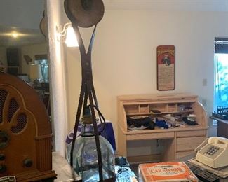 vintage pully & antique Jar