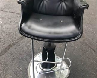 1940s Hydraulic Lift Barber Chair