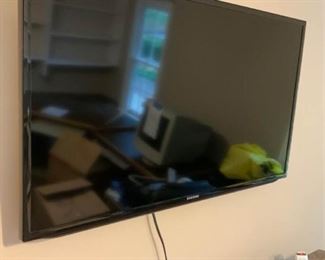 Samsung Thirty Four Inch Smart TV with Wall Mount and Stand