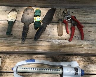 Item #139.  Assorted outdoor tools: $10