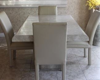 L-72 D-39 H-30 4 CHAIRS