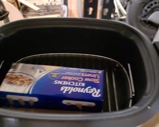 Cuisinart Stainless steel 3 in 1 slow cooker digital slightly used $40