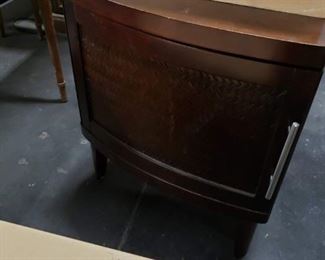2 Cherry wood Lazyboy Designer made end tables (1) has scratch on top ) $150 pair