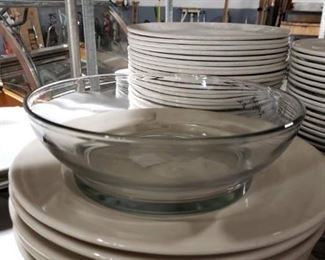 New Anchor Hocking Made in USA Large clear glass bowls #31142 retail $29.39 ea. 4 available $12 each