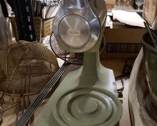 Vintage avocado green Sunbeam mixer as shown (no bowl or attachments $30 
