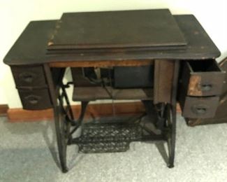 Antique sewing machine $100