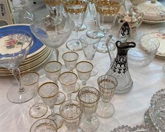 Tons of vintage glassware, lovely gilded depression glass! 