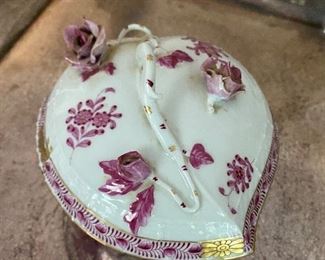 Rare Herend bonbon box in Raspberry pink... multiple Herend pieces available
