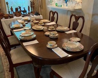 Mahogany dining room table
