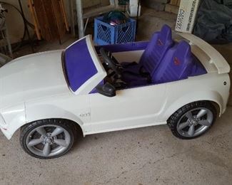 Power Wheels Mustang GT Ride on Car Needs New Battery $250