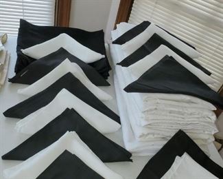Table Linens, Black and White napkins and table clothes 