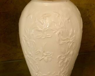 $45 - Lenox Masterpiece Collection Vase, 7 3/8"