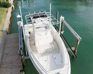 Donzi Fishing boat with Twin 115 mercury engine