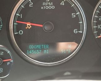 2012 GMC Yukon Dinali with 146,000.00 miles 