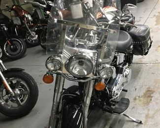 Harley Davidson 2003 Heritage Anniversary , 1000 miles, fully serviced May 2020