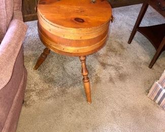 sewing box Drum table 
