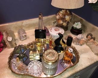 Ladies vanity items