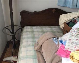 Twin bed