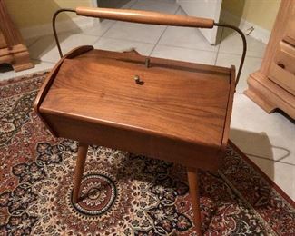 Vintage sewing portable carrying case $60 full of goodies