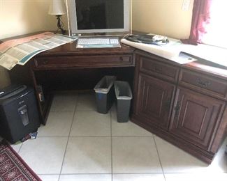 2 piece solid desk set $150