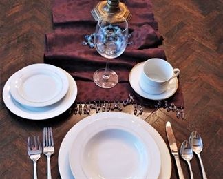 Dinnerware with fine Gold Trim