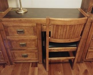 Office Furnitue Dest and Chair