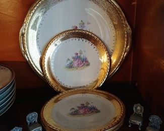 Taylor Smith Taylor Round Gold Trim with Center Scene Platter and 6 Plates