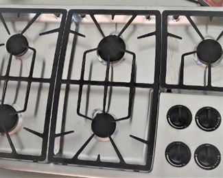 Thermador Extraloe XLO Burners  Model SGCS365RS