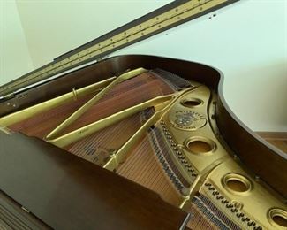 1975 Pristine CHICKERING & SONS Baby Grand Piano. Excellent condition! Tuned and played regularly measures 6’.   $$2995. Serial number 242836 