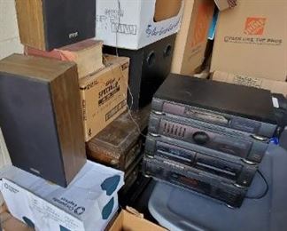 https://www.storagetreasures.com/auctions/detail/1056648