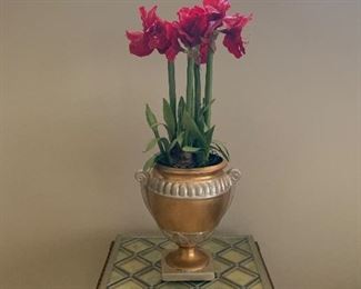 Red in gold planter $40