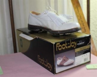 738 Golf shoes 8.5 $5