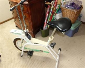 741 tunturi bike $30