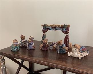 Boyds Bears Nativity Scene