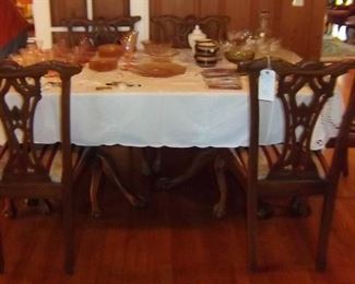 Formal Dining Room Table w/ 2 Leaves-seats 8