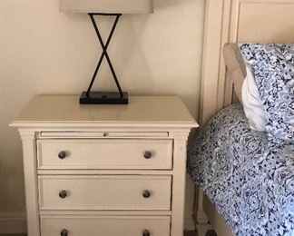3 Drawer Nightstands w Pullout 