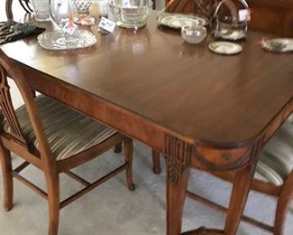Dining table and 6 chairs 
