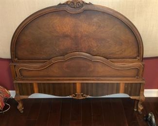 3 Piece Antique Bedroom Set - Full Bed and 2 Dressers